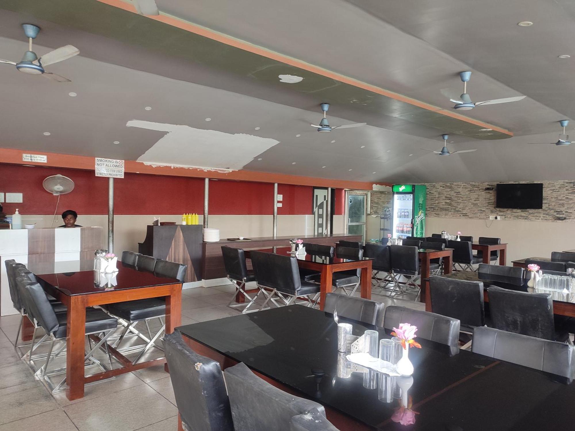 Maa Greenary View - A Holiday Resort Alipur Duar Exterior foto