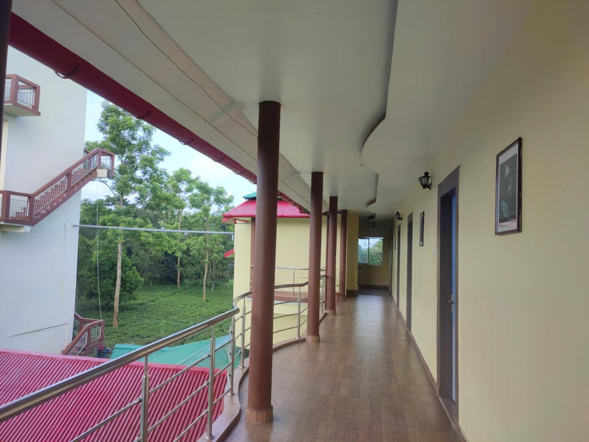 Maa Greenary View - A Holiday Resort Alipur Duar Exterior foto